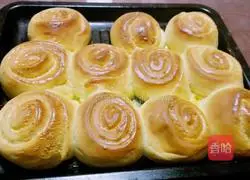 Illustration of how to make coconut bread 11