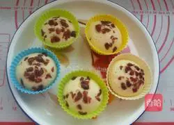 Illustration of how to make steamed cranberry cake 11