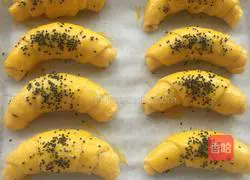 Illustration of how to make croissants 🥐 4