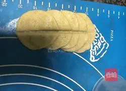 Rose Ham Sausage Bread Recipe Illustration 8