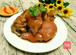 Pig's trotters in sauce Practice illustration 11