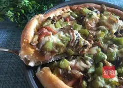 Illustration of how to make bacon pizza 12