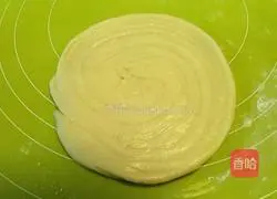 Milk Fragrance Hands Illustration of how to tear cakes 10