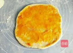 Illustration of how to make stuffed caterpillar bread 14