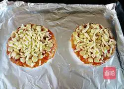 Illustration of how to make rice pizza 11
