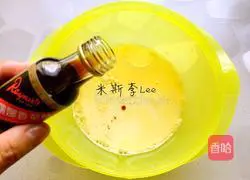 Vanilla Cranberry Muffin (Traditional Method) Recipe Illustration 4