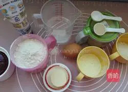 Illustration of how to make strawberry jam buns 1