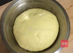 Illustration of how to make meat floss bread 3