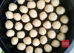 Illustration of how to make money buns 14