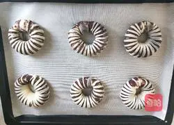 Red bean bagels Illustration of how to do it 17