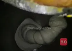 Mexican crust Illustration of how to make bread 1