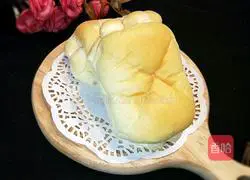 Illustration of how to make super soft milk bread rolls 15