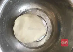 Illustration of how to make custard buns 10