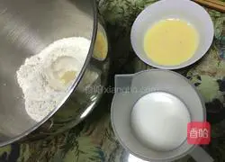 Illustration of how to make bean paste bread 1