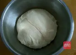 Illustration of how to make chive bread 3
