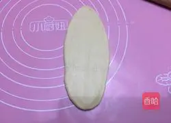 Illustration of how to make meat floss bread 9