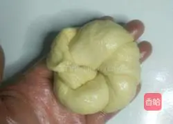 Illustration of how to make green onion, seaweed and meat floss bread 12