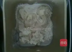 Illustration of how to make Cuckoo Hof bread 7