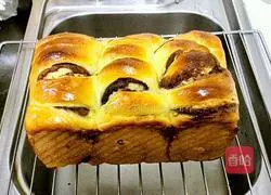 Red Bean Toast Bread Recipe Illustration 21