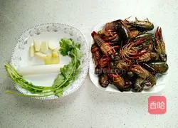 Illustration of how to cook crayfish in sauce 2