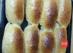 Illustration of how to bake whole wheat bread 18