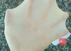 Illustration of making bean paste growth ring bread 4