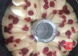 Illustration of how to make Japanese fragrant condensed milk bread 6