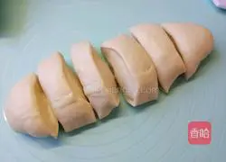 Illustration of how to make bean paste bread 12