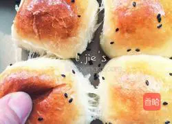 Red Bean Milk Fragrance Small Meal Bag (Bread machine kneading version) Recipe 8