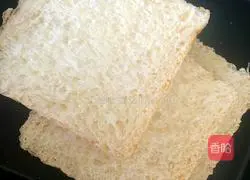 Illustration of making homemade bread crumbs 1