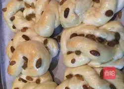 Illustration of how to make raisin old-fashioned bread 13