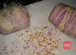 Illustration of how to make Haakon bread (stuffed sweet potato and fish paste) 8