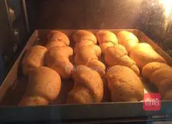 Illustration of how to make healthy buns 6