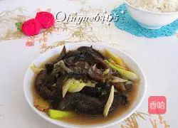 Illustration of how to cook sea cucumber with abalone sauce and green onion 7