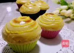 Custard Banana Floss Bread Recipe Illustration 13