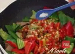 Illustration of how to make farm-style stir-fried pork 8