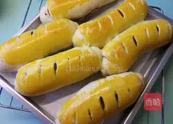 Illustration of how to make bean paste bread 19