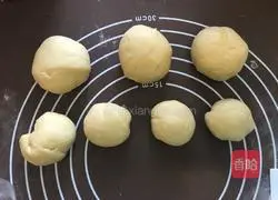 Illustration of how to make cartoon fish bread 7