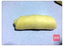 Illustration of how to make hot dog buns 7