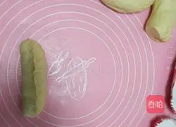 Illustration of how to make pineapple jam bread 4