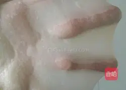 Illustration of how to make scallion ham and cheese bread 4