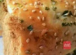 Illustration of how to make meat floss bread 11