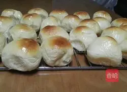 Illustration of making soft buns 12