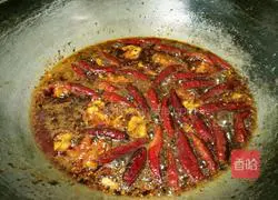 Illustration of how to make spicy bone soup 6