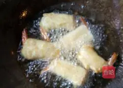 Illustration of how to make crispy shrimp and mashed potatoes 5