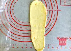 Illustration of how to make orange bread rolls 12