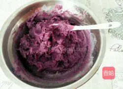 Illustration of how to make purple sweet potato bread rolls 3