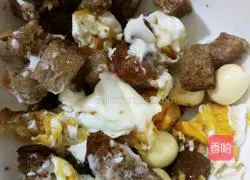 Illustration of how to make fried lotus seeds and eggs with bread crumbs 8