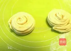 Illustration of how to make milk-flavored hand-shredded pancakes 9