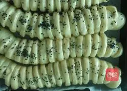 Caterpillar bread recipe 10
